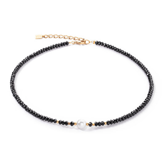 Pearl and Black Bead Neckace