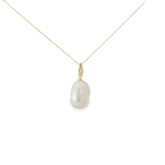 GP2171W 9ct YG Keshi Pearl + Dia pendant