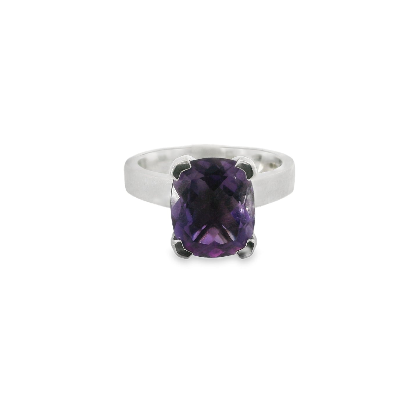 9ct White Gold Amethyst Ring