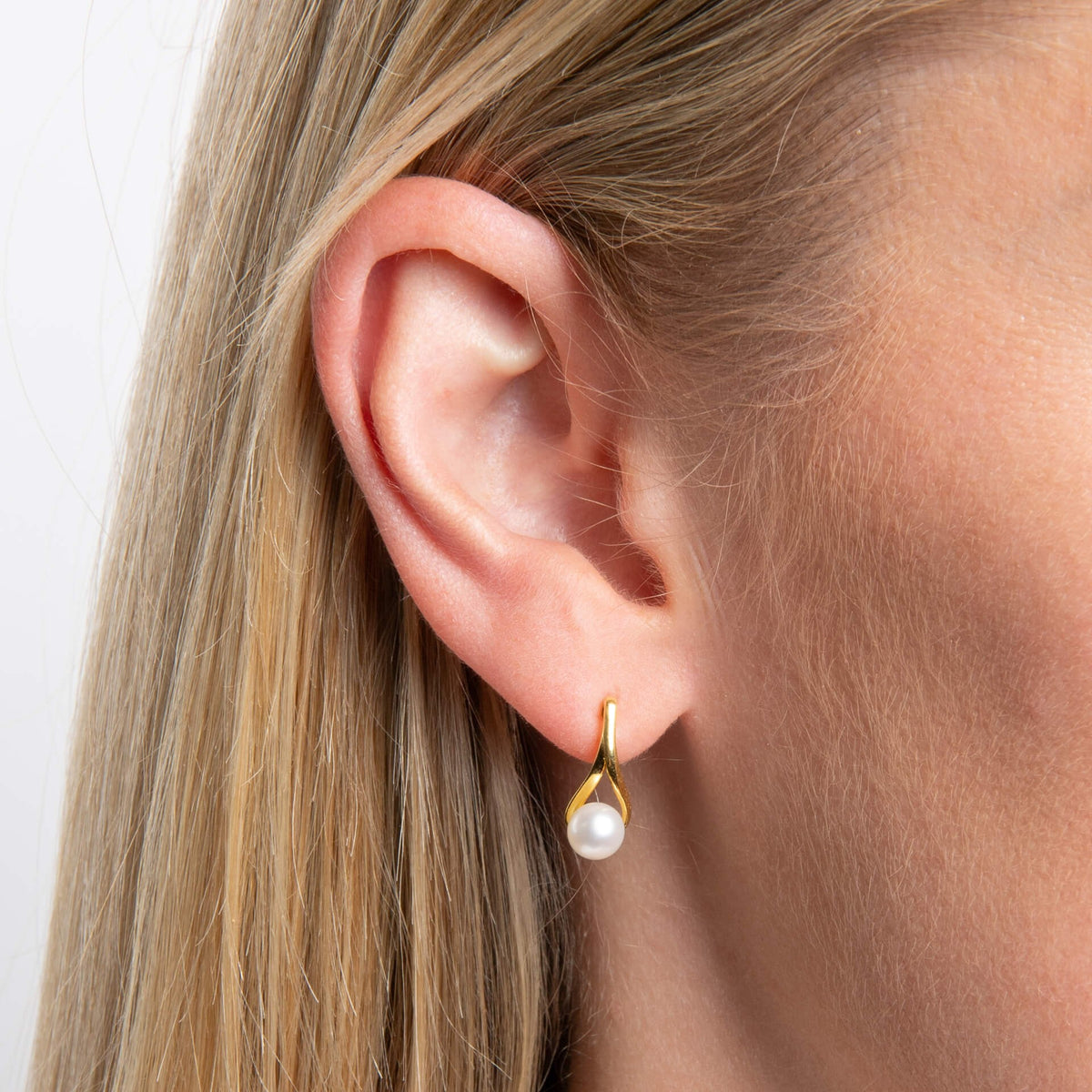 Freshwater Pearl Twist Drop Earrings